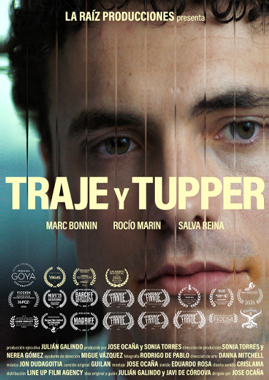 Traje y tupper